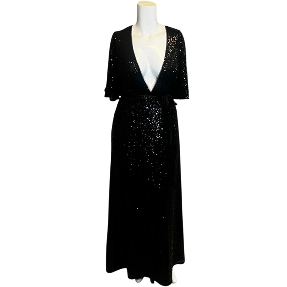 Aidan Mattox Black Sequin Jordana Flutter-Sleeve Wrap Gown, 8 - Picture 3 of 16